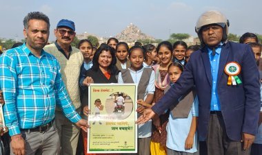 सड़क सुरक्षा प्रश्नोत्तरी प्रतियोगिता का आयोजन