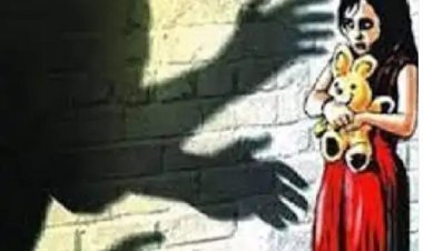 स्कूल में छात्राओं को गलत तरीके से छूने के मामले में शिक्षक के खिलाफ मामला दर्ज