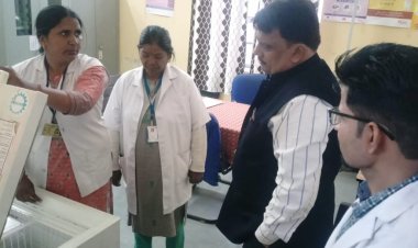 जिले के खैरवा  पीएचसी का किया औचक से किया निरीक्षण