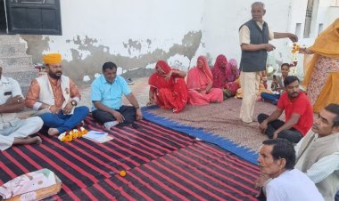 जिला ईकाई को माला- साफा एवं इकलाई पहनाकर किया बहुमान