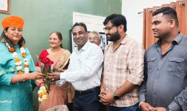 भारतीय जनता मजदूर ट्रेड युनियन की टीम ने सम्भागीय आयुक्त का किया स्वागत।