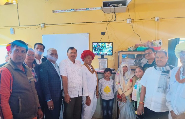 सवराड  विद्यालय में भामाशाह द्वारा लगवाया कैमरा 
