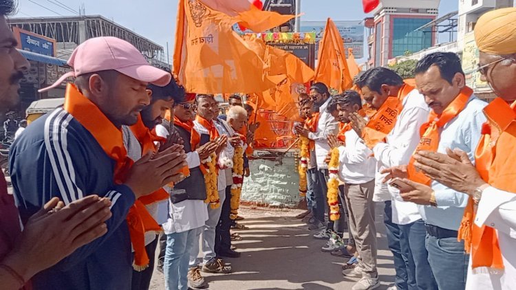 पाली, छत्रपति शिवाजी की प्रतिमा पर पुष्प अर्पित कर किया याद