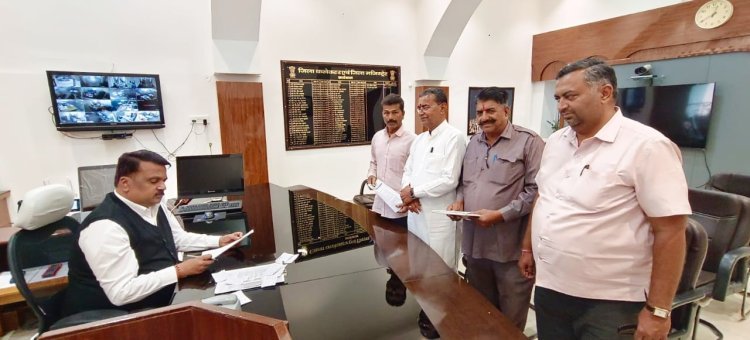 भारतीय किसान युनियन टिकेट टीम ने प्रधानमंत्री के नाम जिला कलक्टर को सौपा ज्ञापन