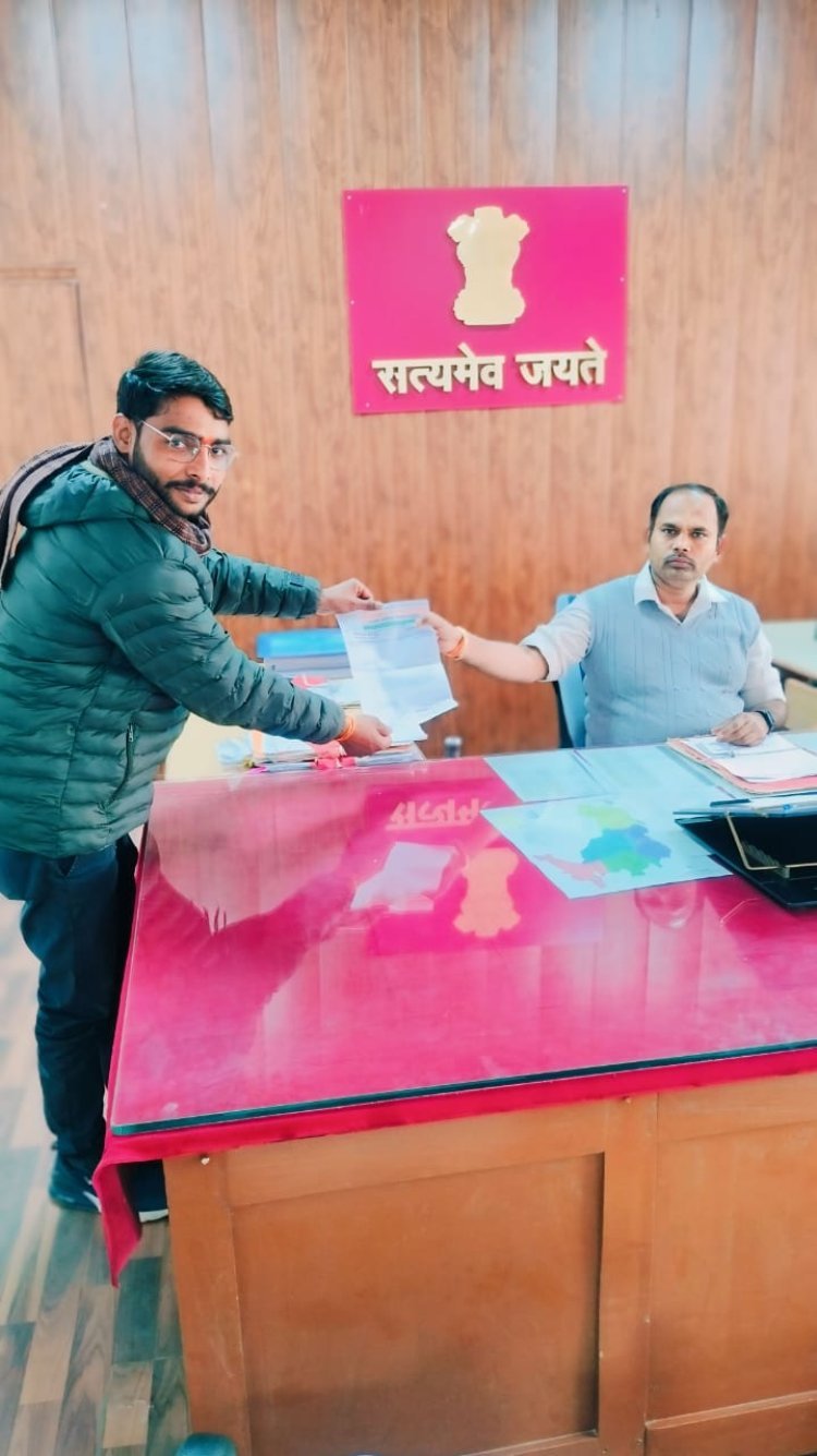 किसानों की मांगो को लेकर कलेक्टर के मार्फत प्रधानमंत्री के नाम सौंपा ज्ञापन