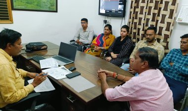 सोशल मीडिया पर रहेगी पैनी नजर सोशल मीडिया कार्मिकों को दिया चुनाव प्रशिक्षण