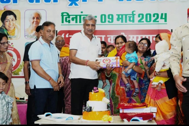 पूर्व विधायक ज्ञानचंद पारख के सानिध्य में मनाया गया अंतर्राष्ट्रीय महिला दिवस