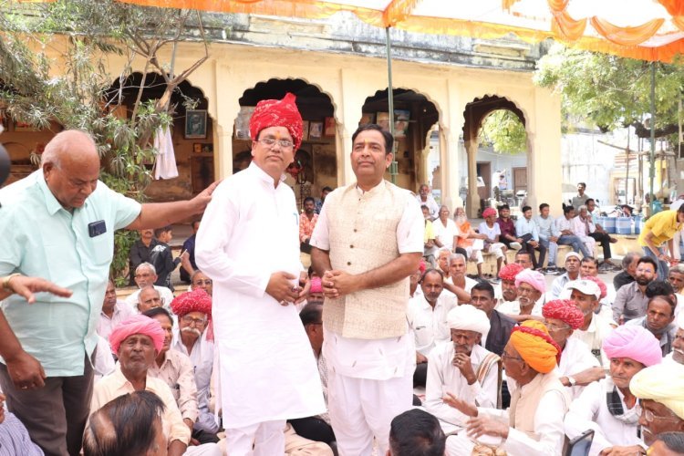 समाजबंधुओं के सहयोग से ही धुणी का विकास संभव - मेंशन