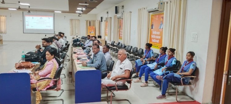 वस्तु का उपयोग करते समय या सेवा प्राप्त करते समय बिल व रसीद लेना  बताया महत्वपूर्ण