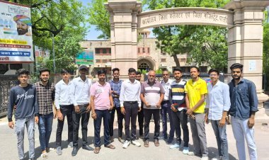 शिव सेना हिंदुस्तान संगठन ने बाल वाहिनी के चालकों का हो पुलिस वेरिफिकेशन - मुख्य मांग को लेकर पहुंचे कलेक्ट्रेट