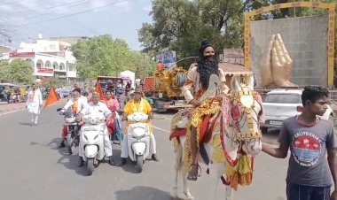 पाली/बड़े धूमधाम के साथ निकाली भगवान परशुराम जयंती शोभायात्रा