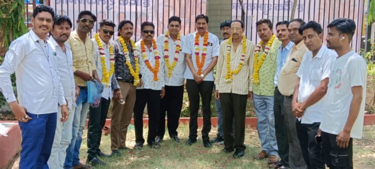 कोहिनूर पाली बैंड एसोसिएशन के सर्व सहमति से बने अध्यक्ष माला पहनाकर दी बधाई