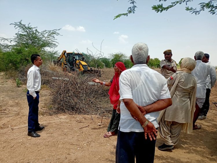 सरकारी भूमि को अवैध अतिक्रमण से करवाया मुक्त