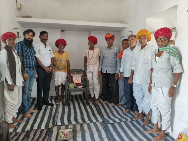 मृत्यु भोज न करके शिक्षा के क्षेत्र में दिया सहयोग 