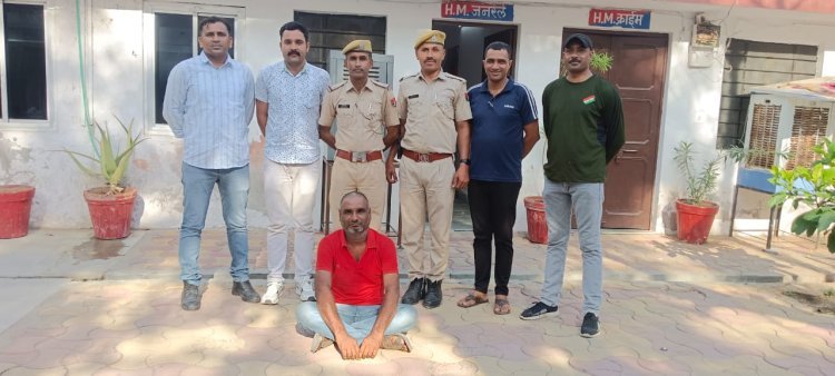 कोतवाली पुलिस ने रोडवेज बस में पार्सल में रखे सोने के आभूषण चुराने वाले शातिर अभियुक्त को किया गिरफ्तार