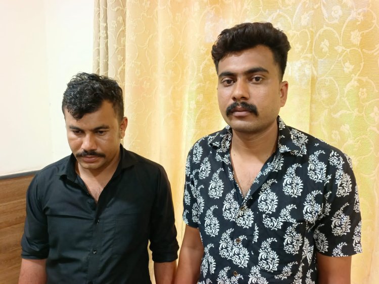  दो कानिस्टेबल 25 हजार रुपये रिश्वत लेते ACB ने किया गिरफ्तार