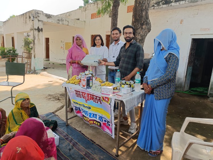 आंगनबाड़ी केन्द्र मंडिया प्रथम में  सास बहु सम्मेलन  आयोजित