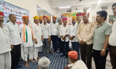 Honor ceremony of the officials appointed in the State Congress