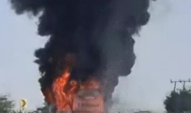 नॉन एसी बस को नियमों की अवहेलना कर एसी में बदला में