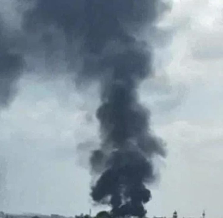 रेग्जीन गोदाम में लगी आग