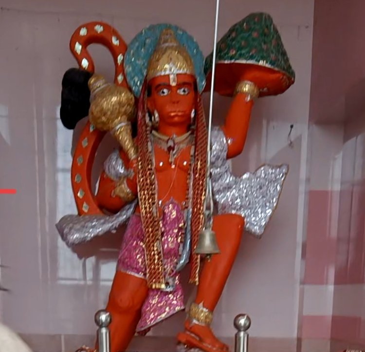 तलेश्वर महादेव में  सोमवार रुद्रांभिषेक एवं भजन