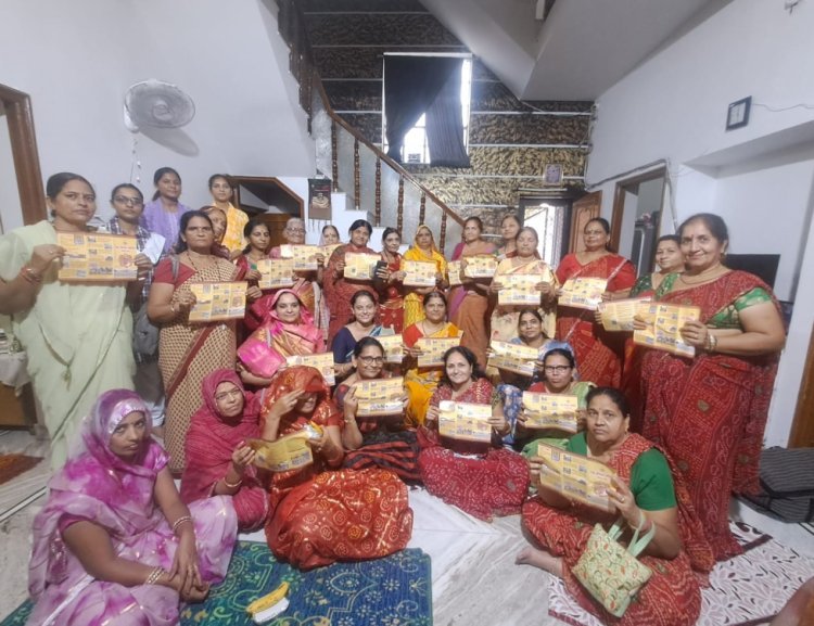 शस्त्रों के साथ शास्त्रों का भी किया पूजन