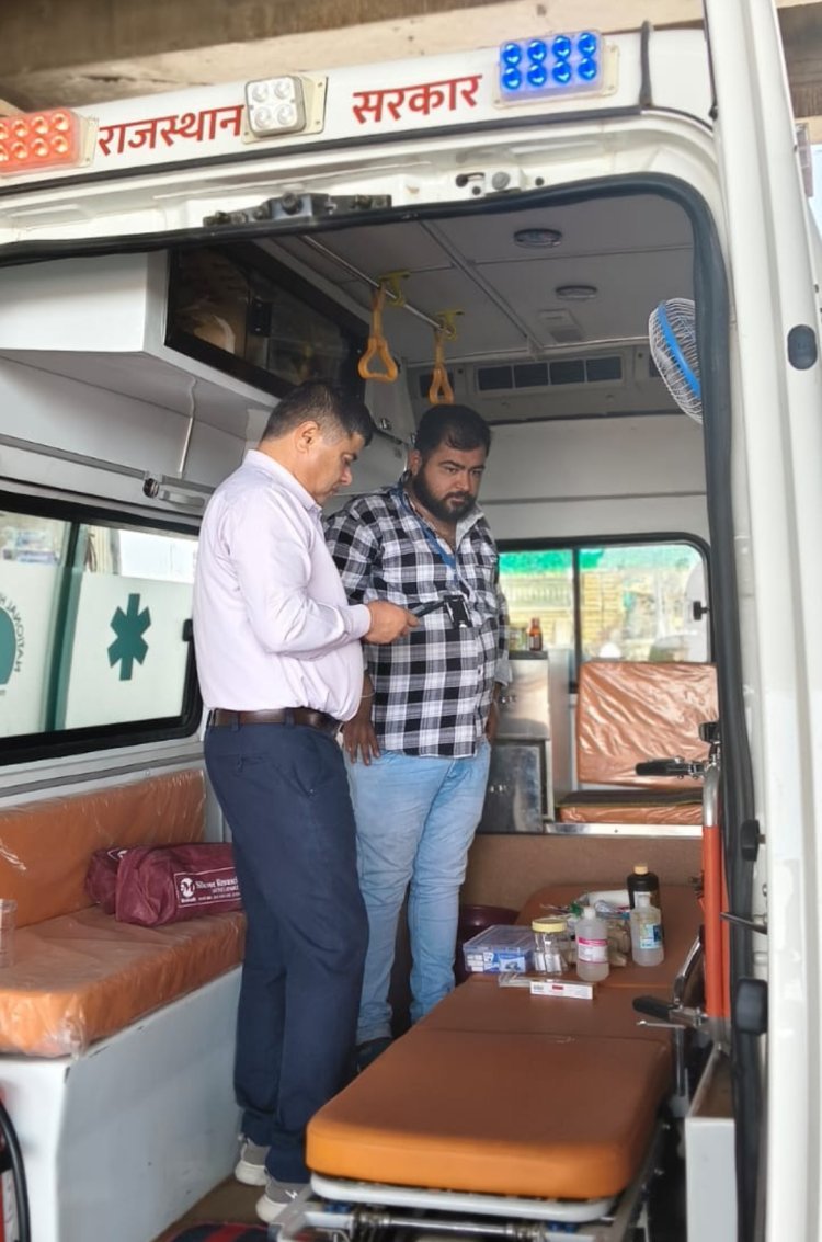 108 व 104 एम्बुलेंसो का किया सघन निरीक्षण 