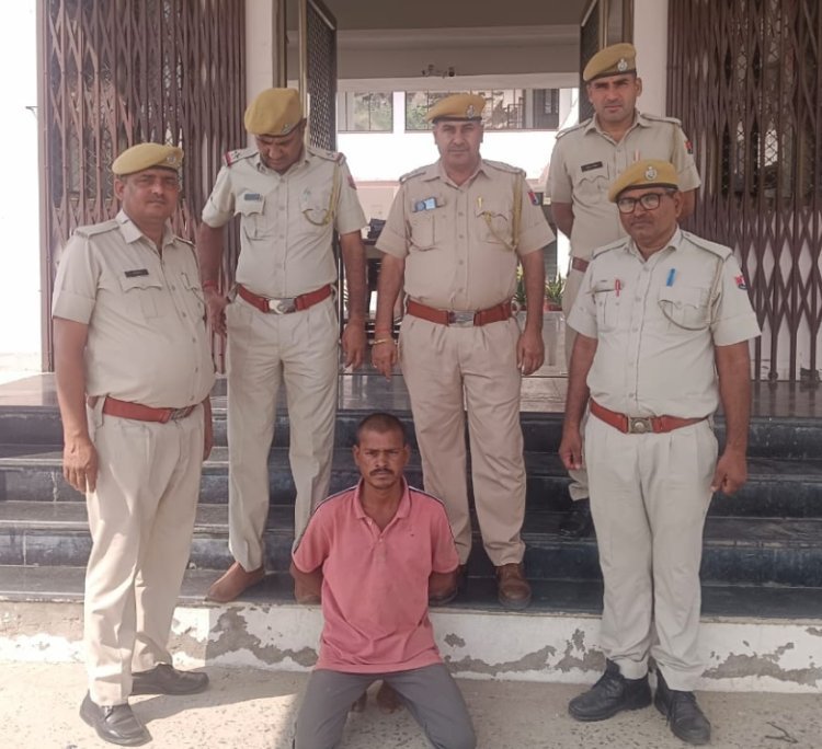 पुलिस ने वाहन चोर को किया गिरफ्तार