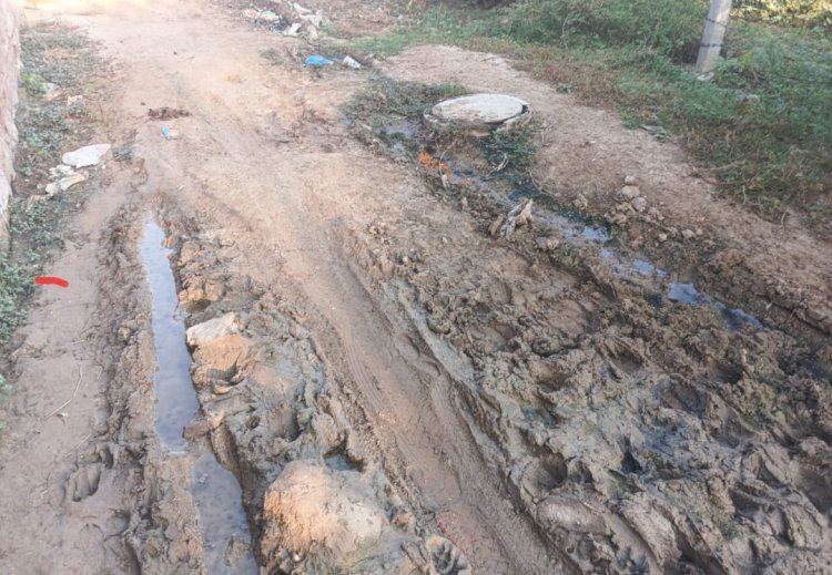 सीवरेज होदिया ओवरफ्लो 