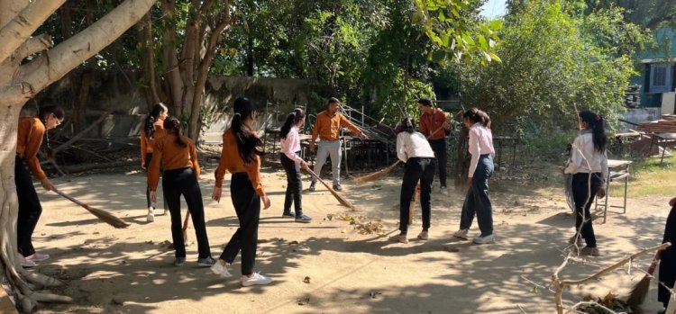 घर से करे स्वच्छता की शुरूआत - डा.शर्मा