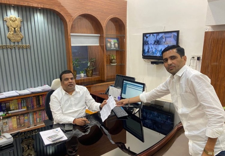 पंचायतराज व नगरीय निकाय चुनाव कराने की मांग