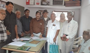 पेंशनर समाज सोजत में जीवित प्रमाणपत्र की प्रक्रिया शुरू   पेंशनरों के 150 व फैमिली पेंशनर के 20 फार्म भरें गये