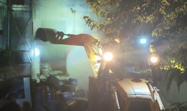 मेहंदी फेक्ट्री में लगी भीषण आग एक की मौत दो हालत गंभीर कई मजदूर झुलसे  