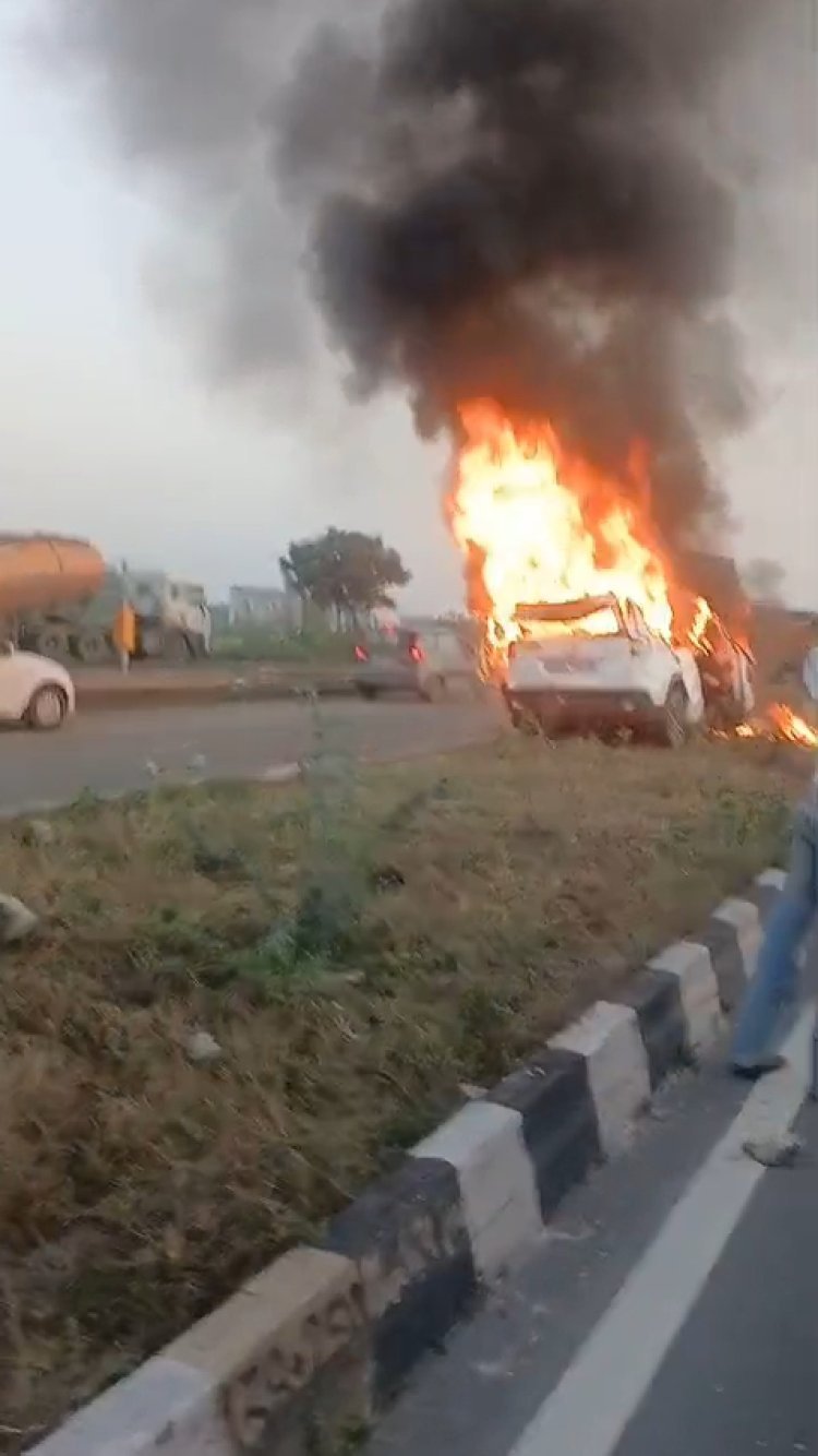 ब्यावर-पिंडवाड़ा नेशनल स्कॉर्पियो डिवाइडर तोड़ रॉन्ग साइड जाकर मिनी ट्रक स्कॉर्पियों में आग लगी  एक युवक जिंदा जला