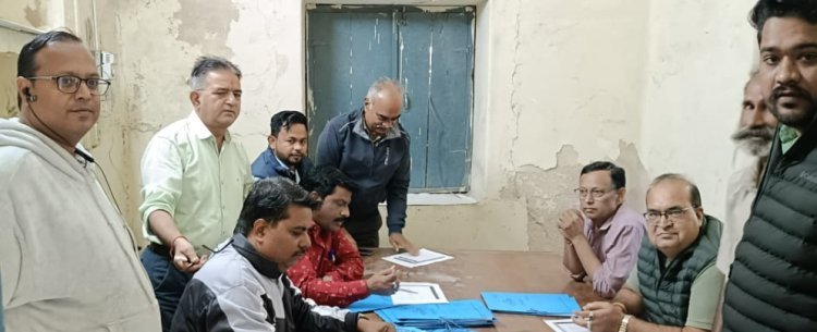 हेल्प डेस्क से राह हुई आसान