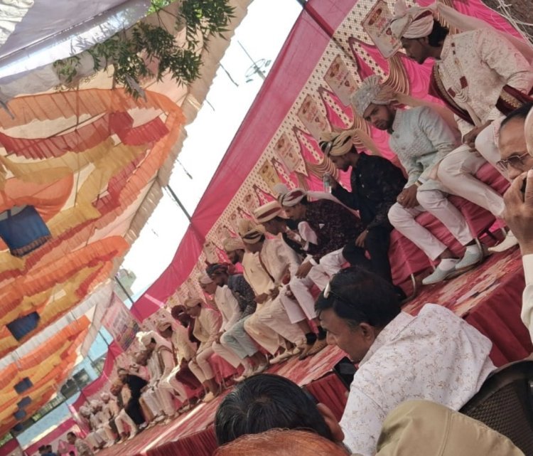 निकाह नबियों की सुन्नत इसे आसान बनाये : मौलाना अब्दुल करीम,   कौम मेड़ती सिलावटान विकास समिति, जोधपुर का 25वां इज्तिमाई विवाह समारोह आयोजित 