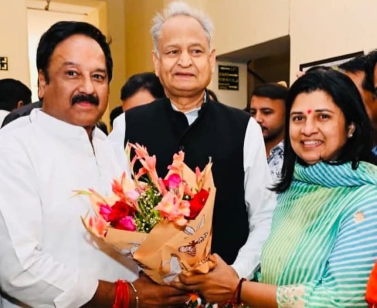 गहलोत से मिले नव नियुक्त कांग्रेस जिलाध्यक्ष सिँह       