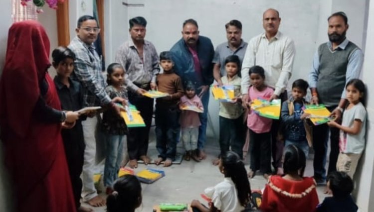 महर्षि वाल्मीकि बाल संस्कार केंद्र में सेवा कार्यक्रम का आयोजन