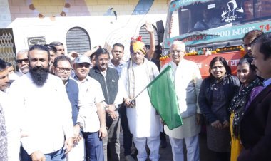 पशुपालन मंत्री ने सुमेरपुर में विकास रथों को हरी झंडी दिखाकर किया रवाना*