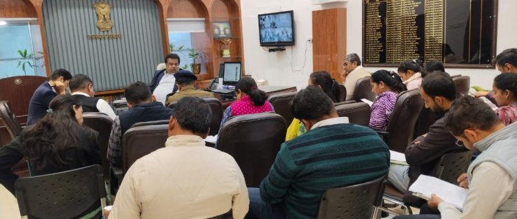 महिला समाधान समिति की बैठक