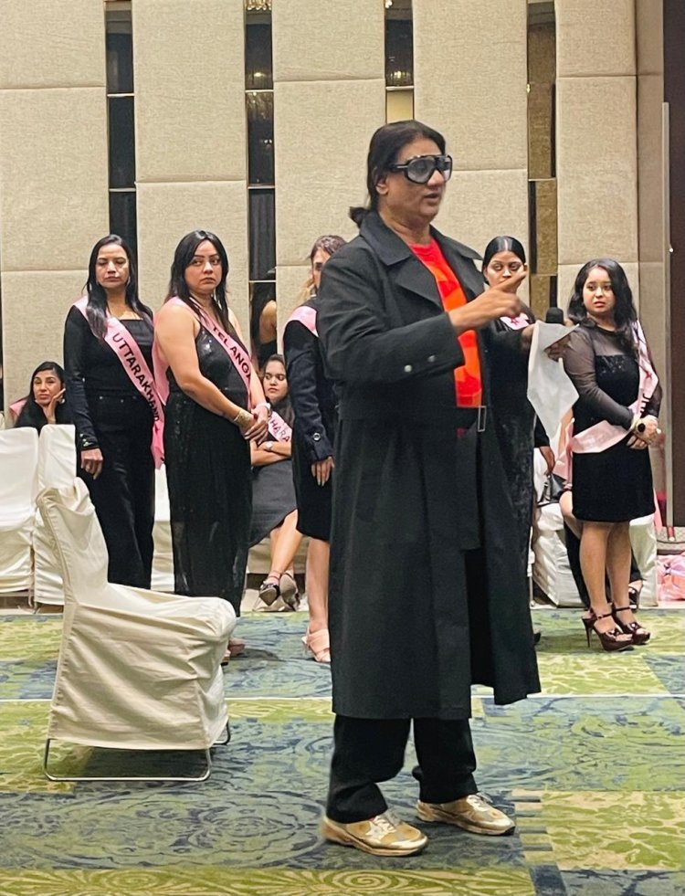 फॉरएवर मिस यूनिवर्स के लिए कन्टेस्टेन्ट ने शाय लोबो के साथ की रिहर्सल