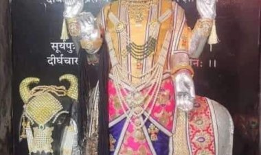 शनिवार को 19 हजार विशेष अभिमंत्रित शनि रक्षा कवचों का भक्तों में निशुल्क वितरण