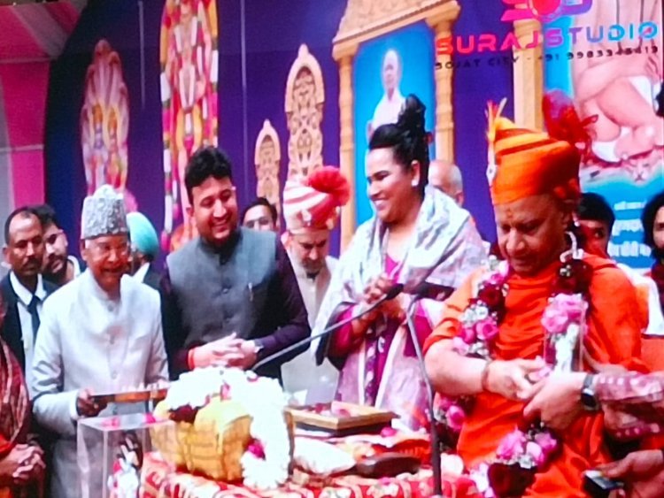 संसार मे रहना गलत नही है संसार को अपना मानना गलत है : गोविंद देव गिरी 