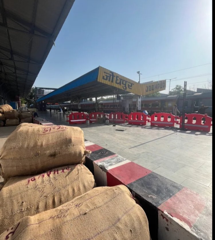 दिल्ली क्षेत्र के लिए चार दिनों तक रेलवे पार्सल बुकिंग पर अस्थाई रोक*