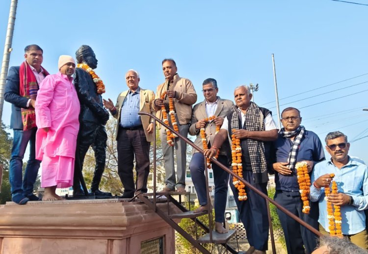 मिर्धा को दी श्रद्धांजलि 