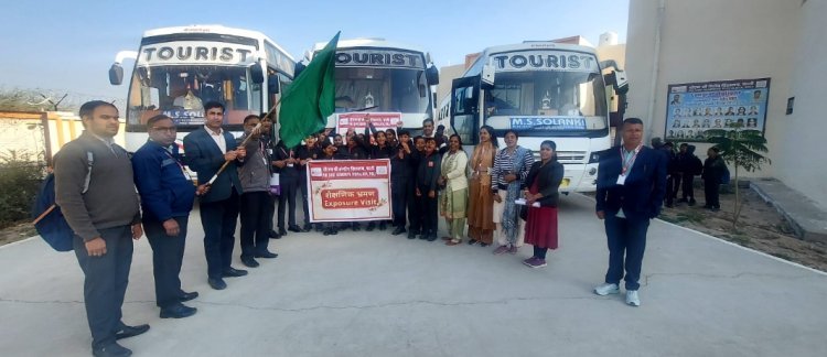 विधार्थियो ने निहारा कुम्भलगढ़ दुर्ग के वैभव को