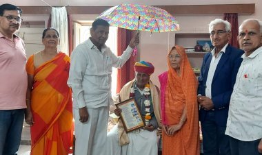 94 वर्षीय वरिष्ठ साहित्यकार एवं समाज सेवी डॉ.जतनराज मेहता का मेड़ता सिटी लौटने पर भव्य स्वागत 