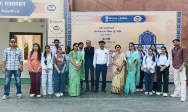 विद्यार्थियों ने किया प्रदर्शनी का अवलोकन