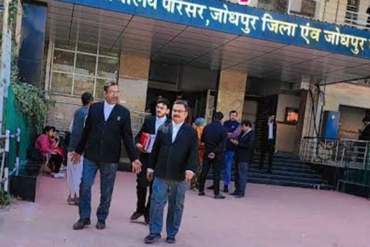 बुकिंग राशि लोटाने के आदेश*