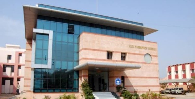 ACB की बड़ी कार्यवाही*